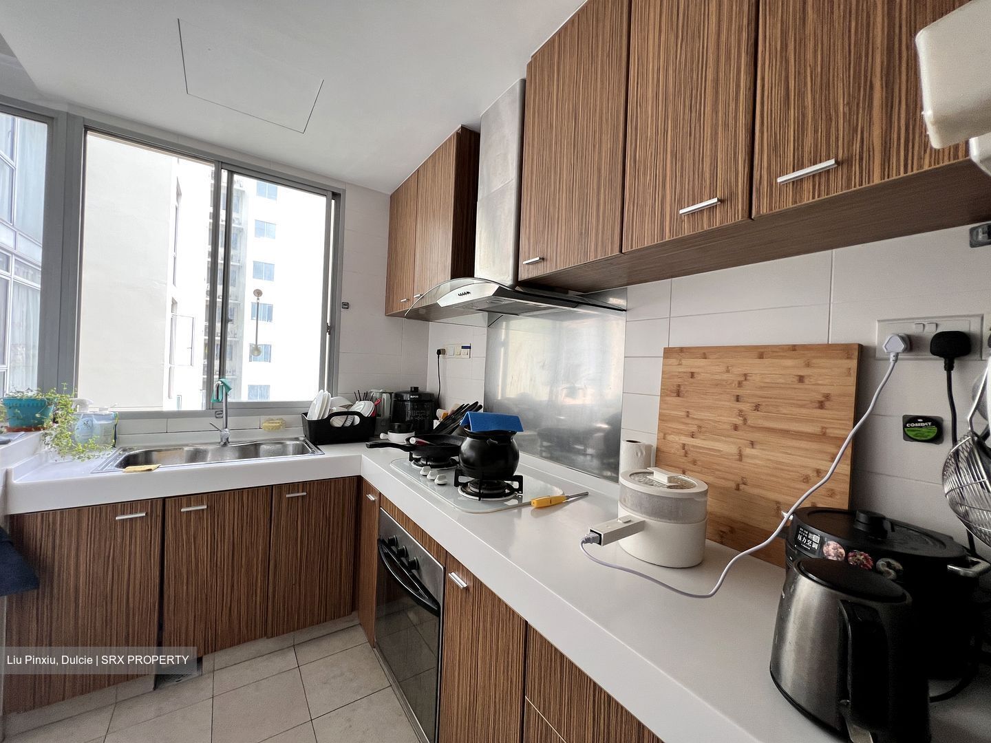 The Lakeshore (D22), Condominium #376552221
